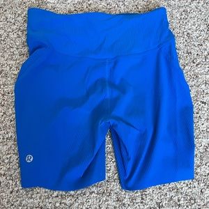 Lululemon Base Pace HR Short 6” Ribbed